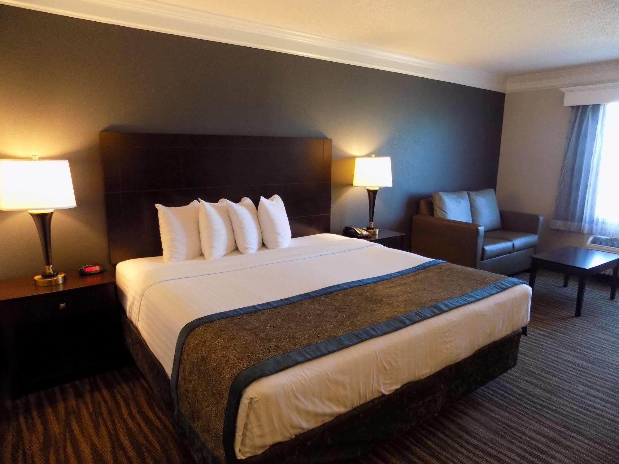 Best Western Augusta West Extérieur photo