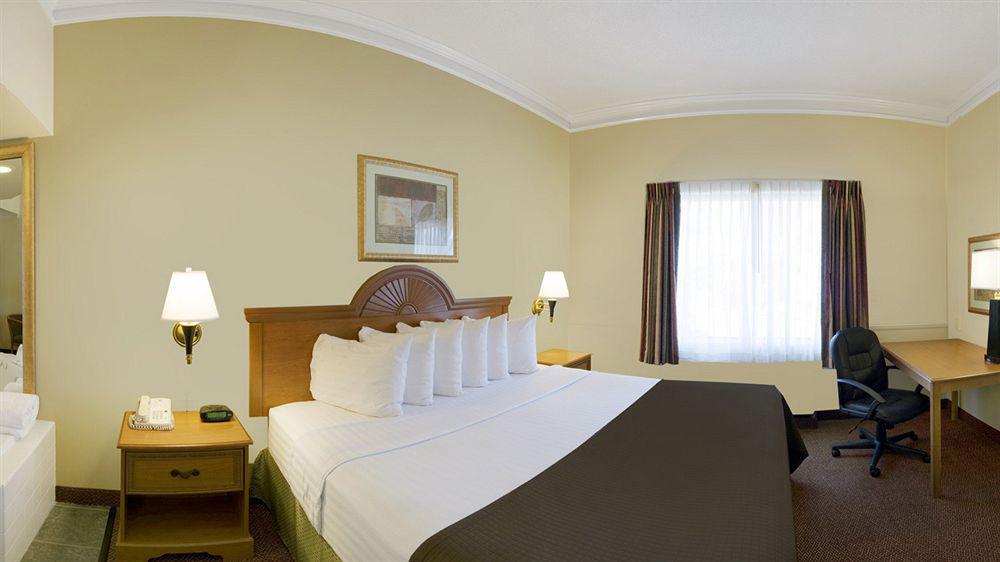 Best Western Augusta West Extérieur photo